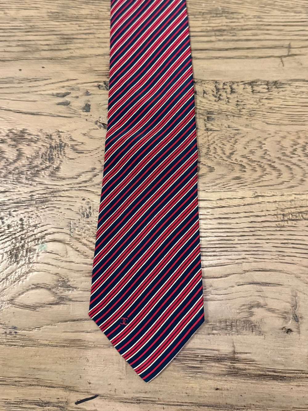 CHANEL Red and Navy Diagonal Stripe Silk Tie